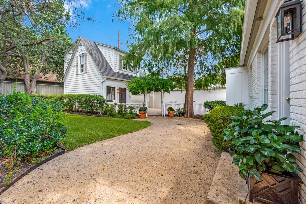 4504 Livingston Avenue Highland Park, TX 75205