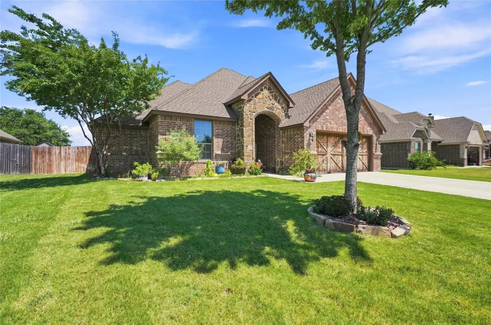 168 Whitetail Drive Willow Park, TX 76008