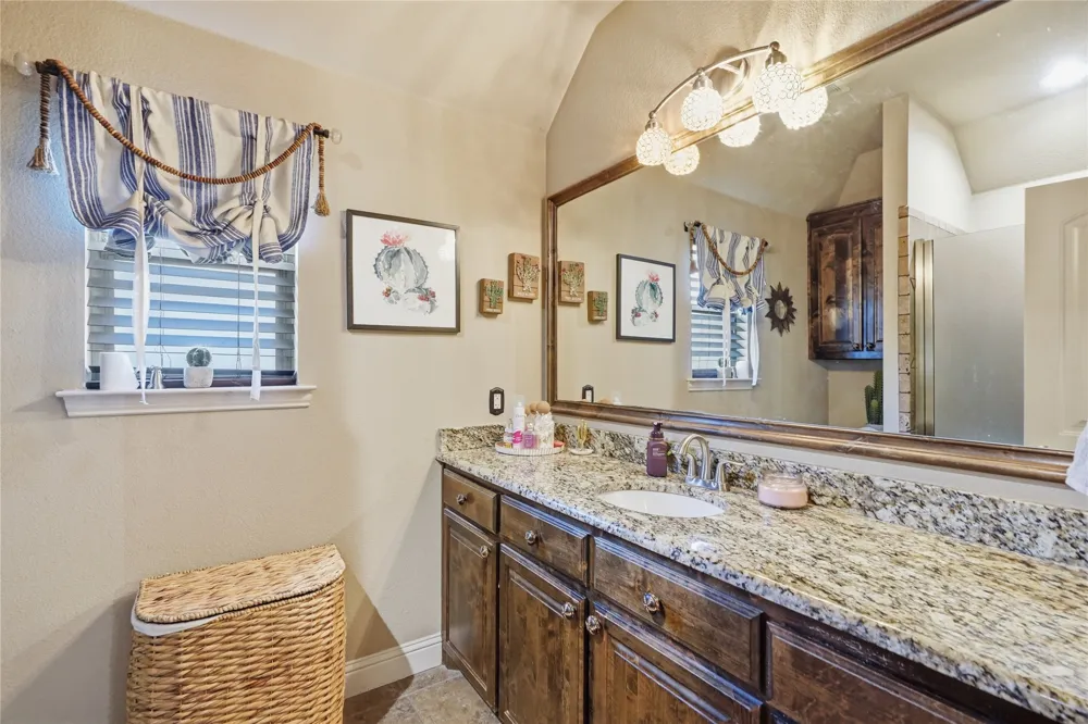 168 Whitetail Drive Willow Park, TX 76008