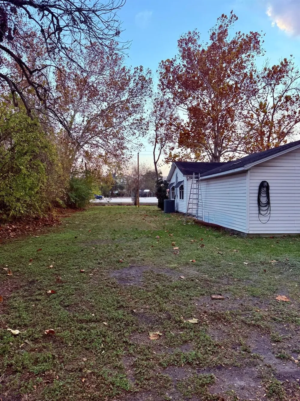 700 E Wallisville Road Highlands, TX 77562