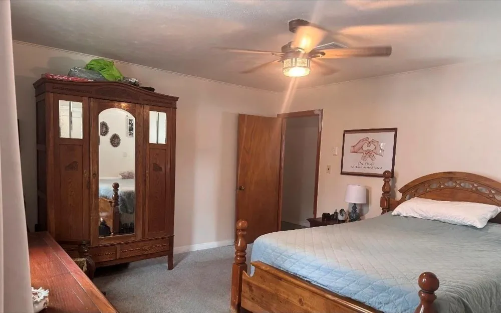 700 E Wallisville Road Highlands, TX 77562