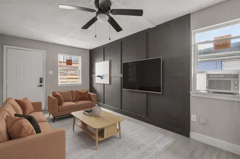 4755 Wilmington Street #6