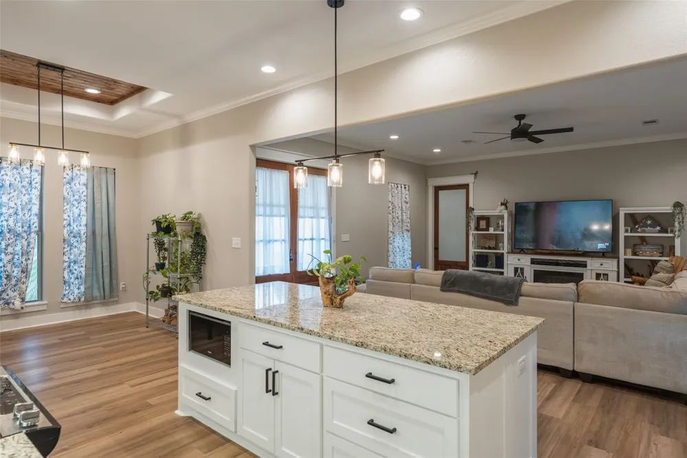 60 Bluegill Drive Shepherd, TX 77371