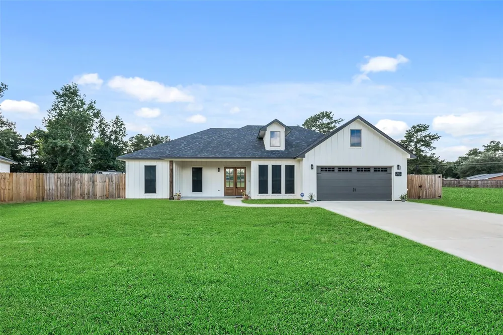 60 Bluegill Drive Shepherd, TX 77371