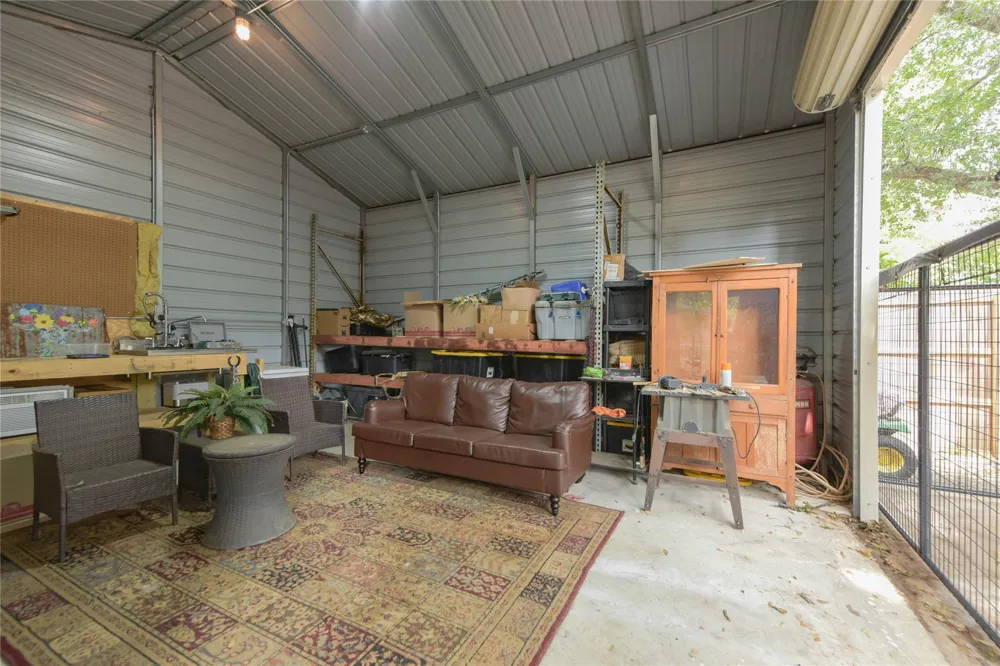 602 W Buck Street Caldwell, TX 77836