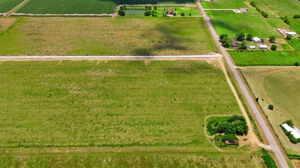1 Williams Road East Bernard, TX 77435