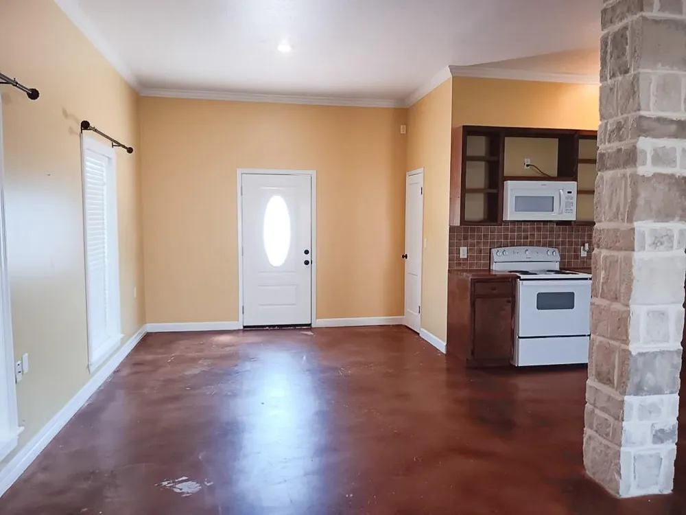 9500 Mayfield Avenue #E Shiro, TX 77876