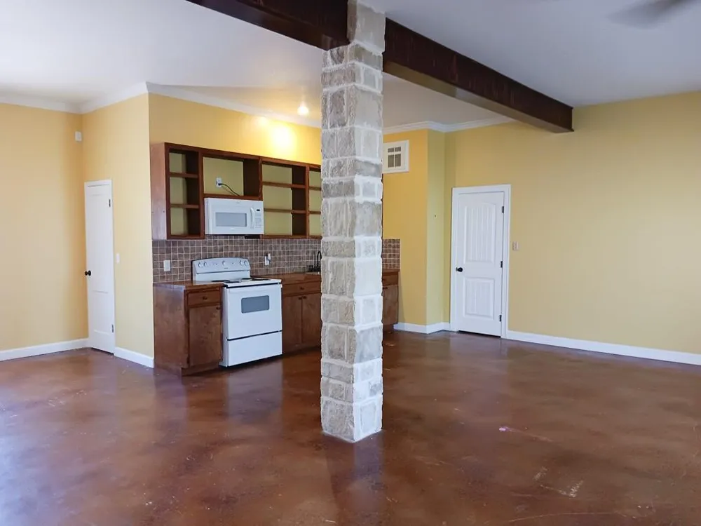 9500 Mayfield Avenue #E Shiro, TX 77876