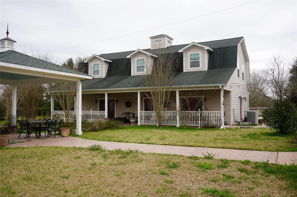 9500 Mayfield Avenue #E Shiro, TX 77876