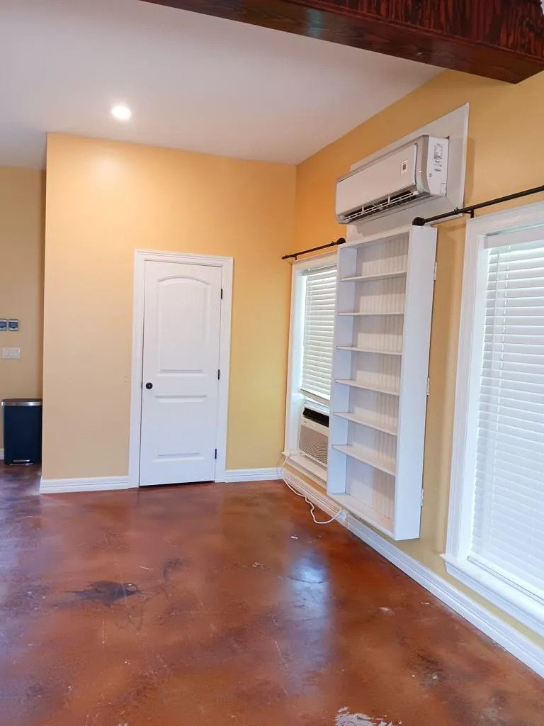 9500 Mayfield Avenue #E Shiro, TX 77876