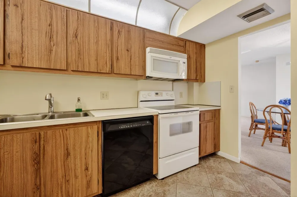 100 OCEAN TRAIL WAY #204 Jupiter, FL 33477
