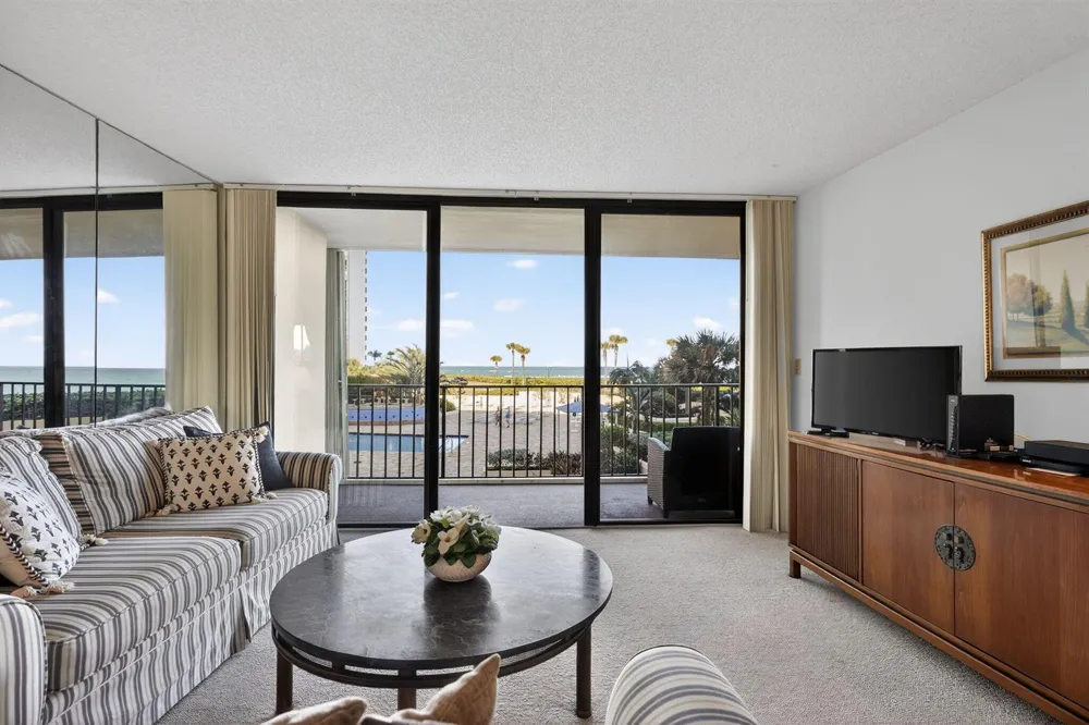 100 OCEAN TRAIL WAY #204 Jupiter, FL 33477