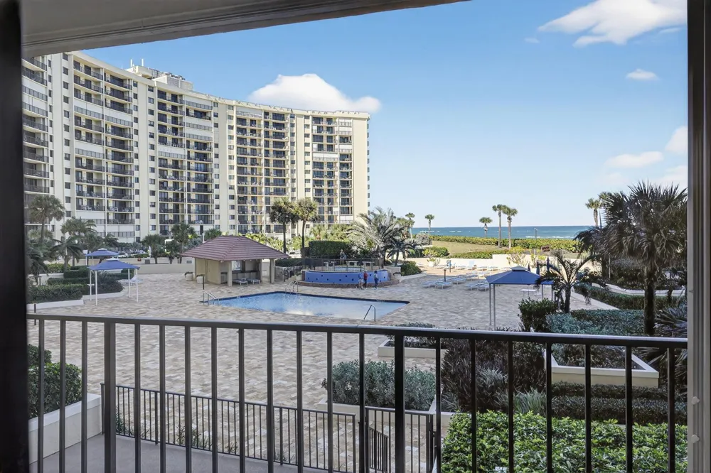 100 OCEAN TRAIL WAY #204 Jupiter, FL 33477