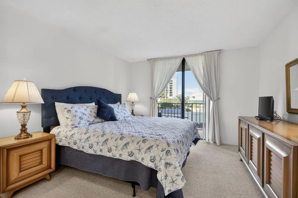 100 OCEAN TRAIL WAY #204 Jupiter, FL 33477