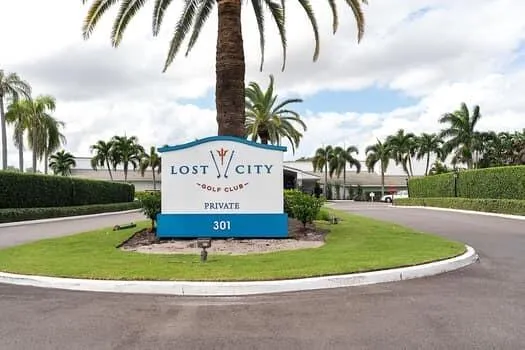 415 Pine Tree Court #16 Atlantis, FL 33462
