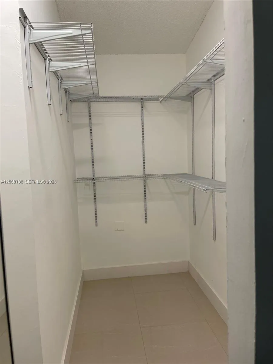 4157 SW 85th Ave #3 Davie, FL 33328