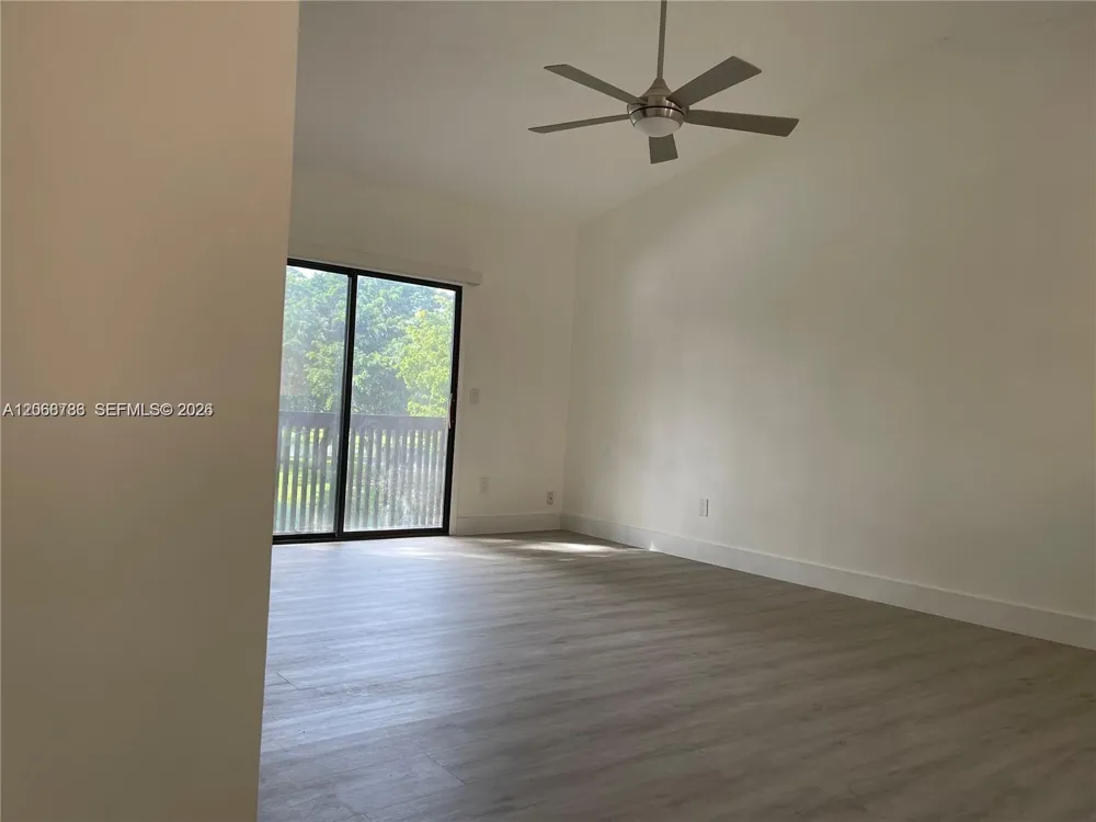 4157 SW 85th Ave #3 Davie, FL 33328