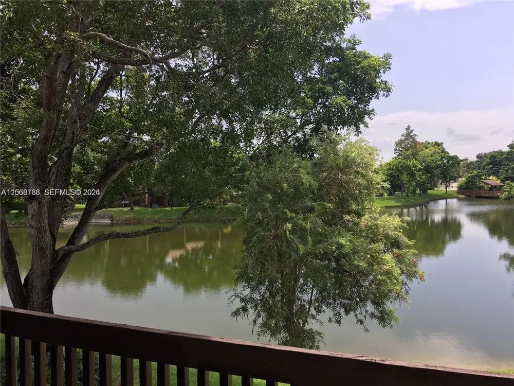 4157 SW 85th Ave #3 Davie, FL 33328