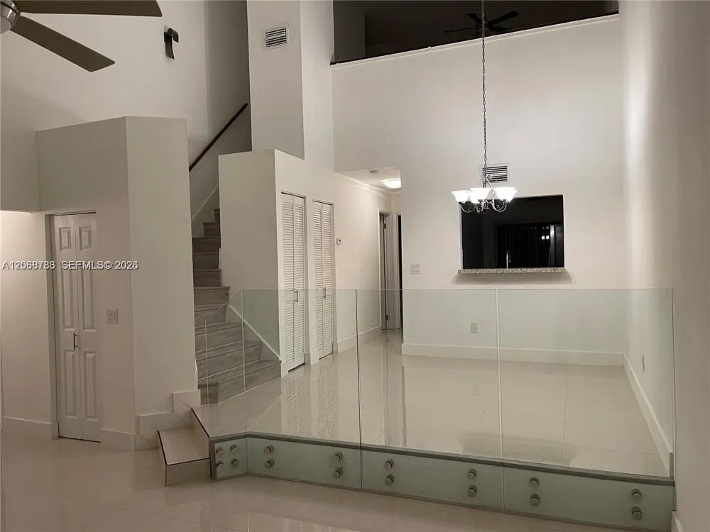 4157 SW 85th Ave #3 Davie, FL 33328