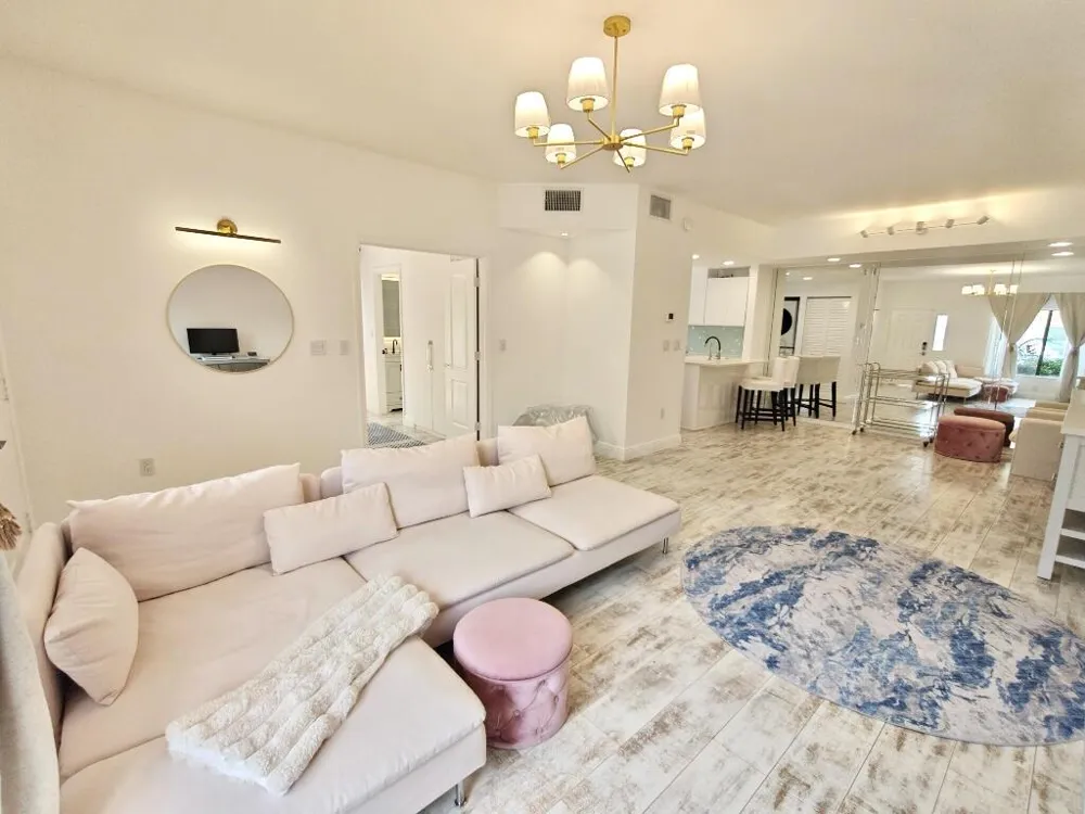 210 BELLA VISTA COURT #10 Jupiter, FL 33477