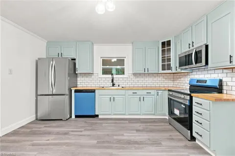 1011 4th Street