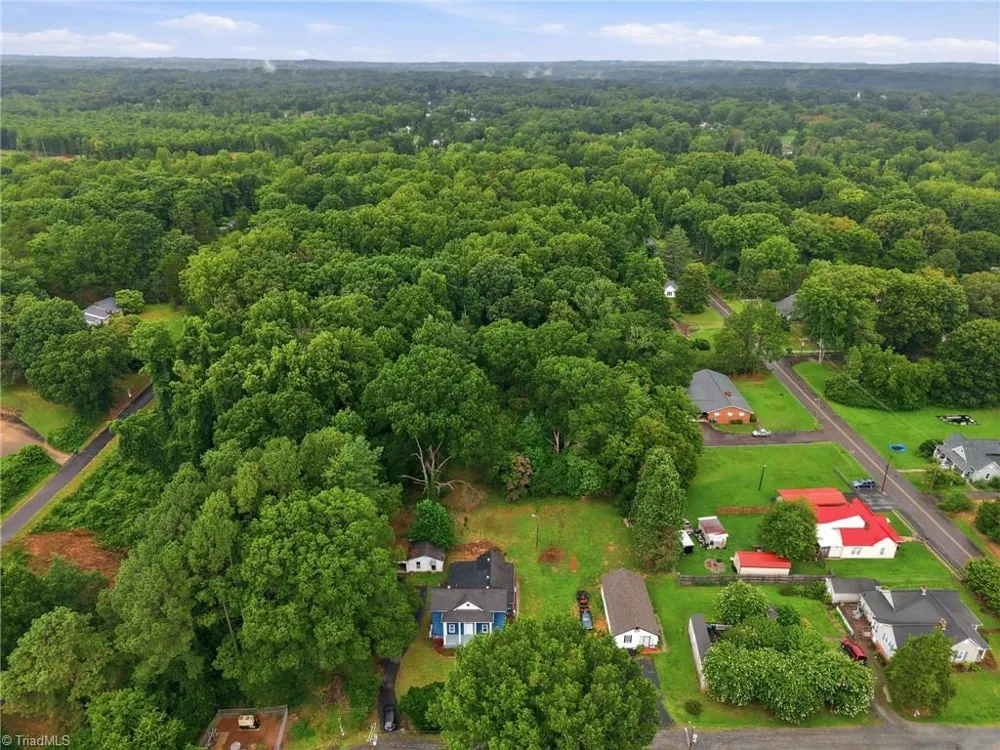 1011 4th Street Eden, NC 27288