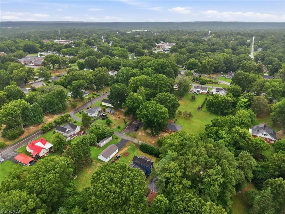 1011 4th Street Eden, NC 27288