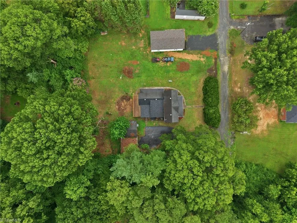 1011 4th Street Eden, NC 27288
