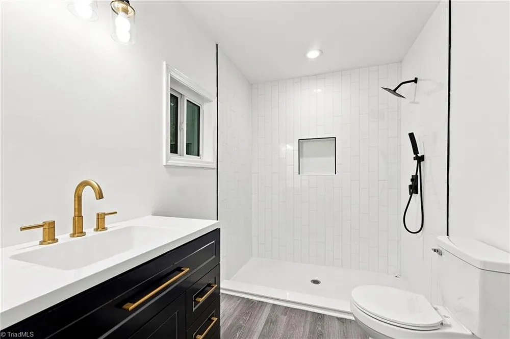 1011 4th Street Eden, NC 27288