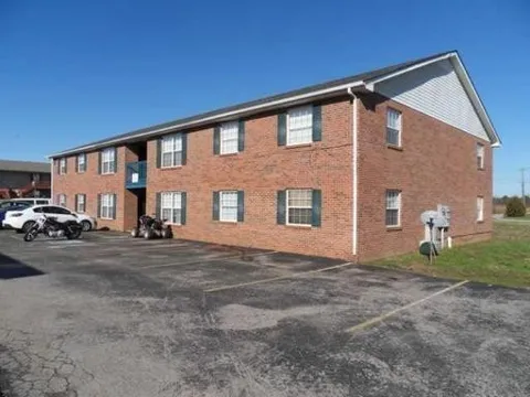 3885 Northeast Dr #E
