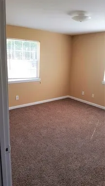 3885 Northeast Dr #E Clarksville, TN 37040