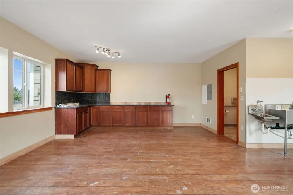 261043 Highway 101 #C Sequim, WA 98382