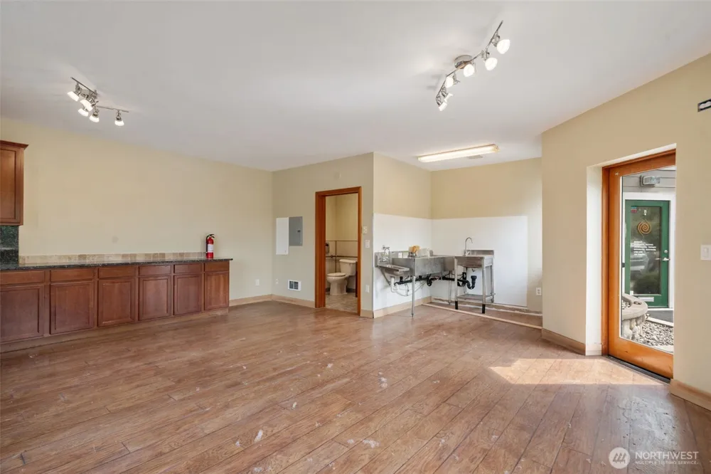 261043 Highway 101 #C Sequim, WA 98382