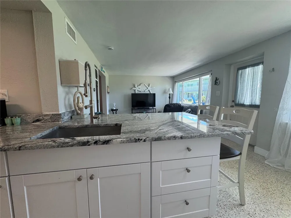 1834 SHORE DRIVE S #6 South Pasadena, FL 33707