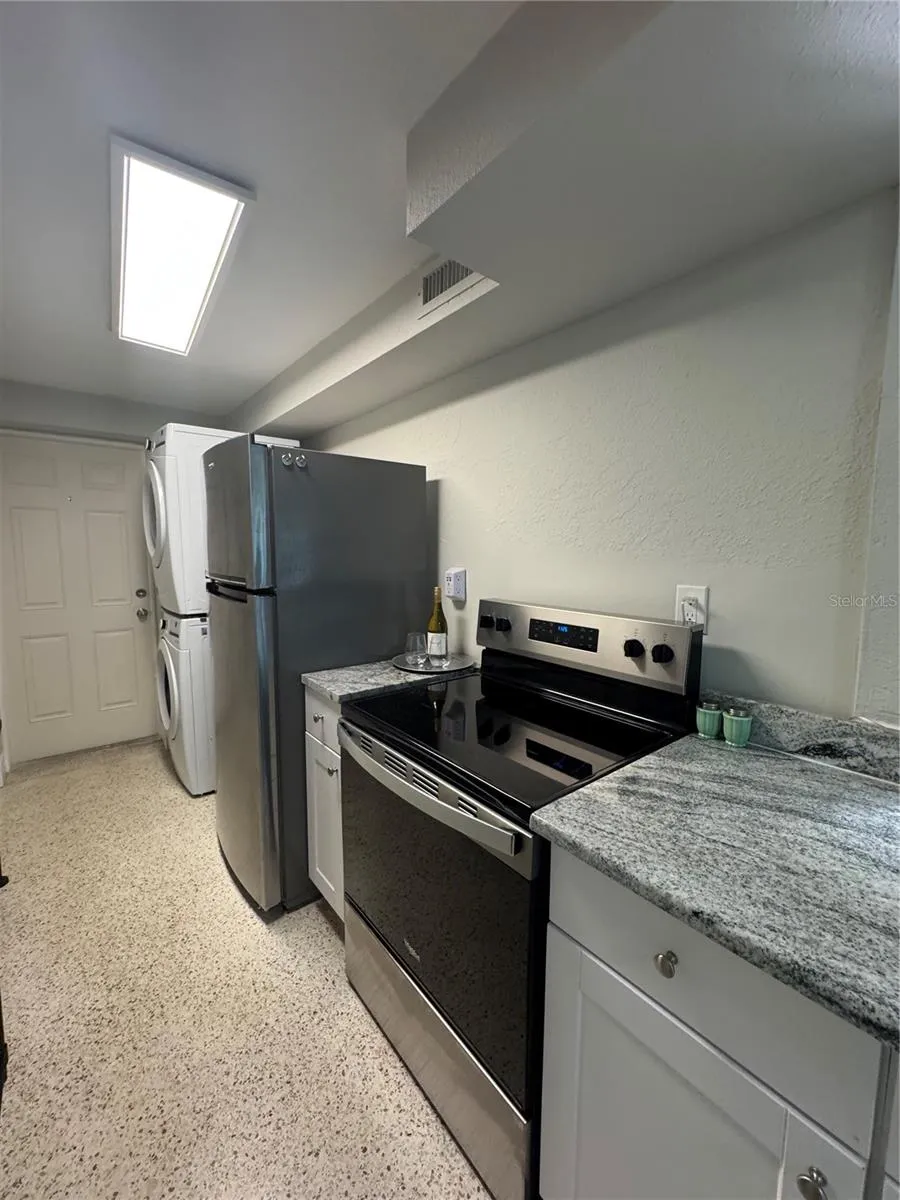 1834 SHORE DRIVE S #6 South Pasadena, FL 33707