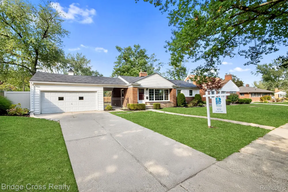 2614 Essex Street Royal Oak City, MI 48073