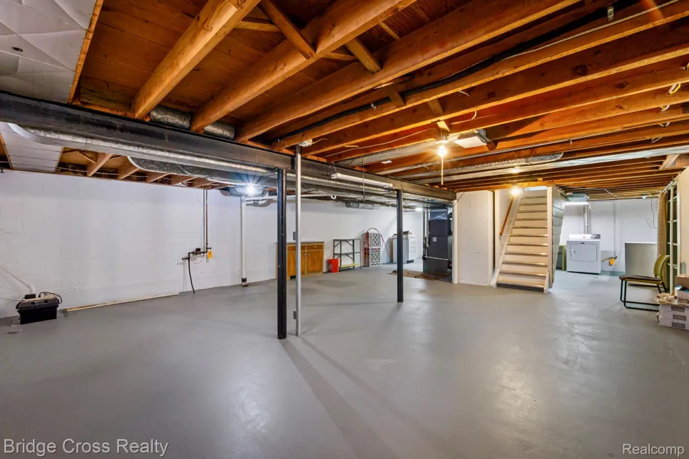 2614 Essex Street Royal Oak City, MI 48073
