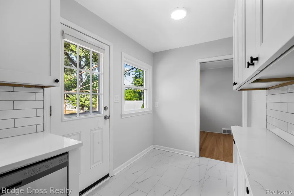 2614 Essex Street Royal Oak City, MI 48073