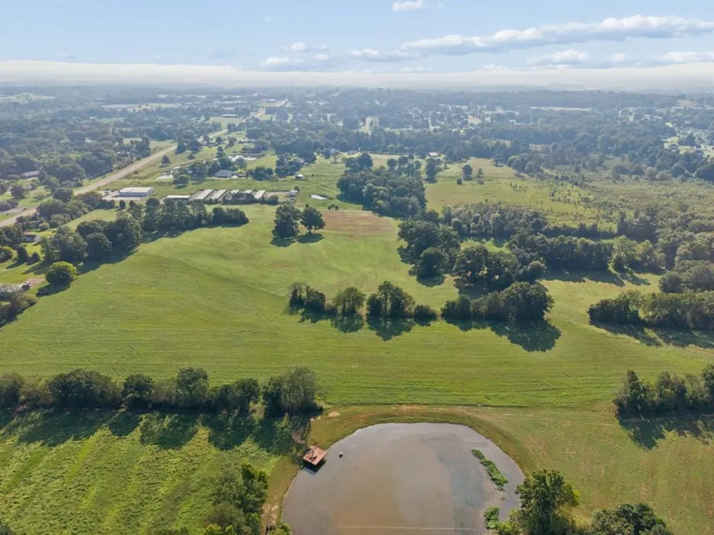 6873 Fairmount Highway SE Calhoun, GA 30701