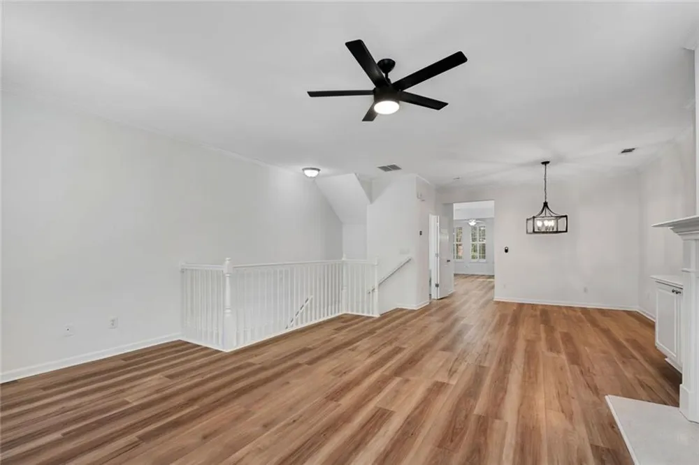 1806 Waters Edge Trail Roswell, GA 30075