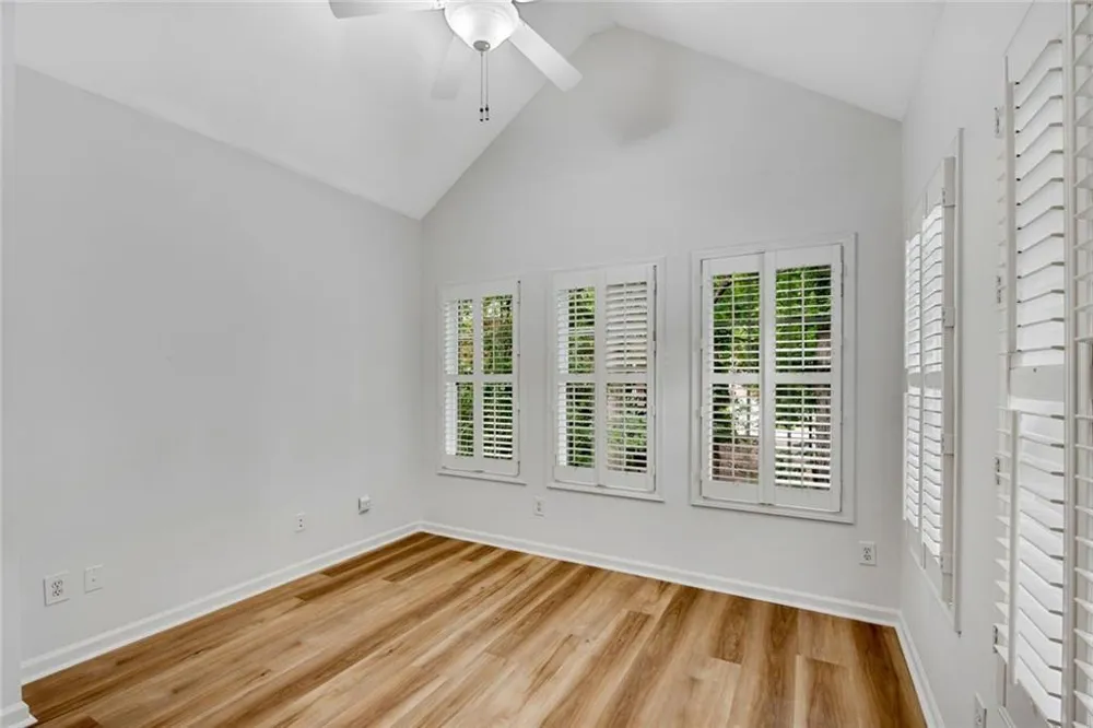 1806 Waters Edge Trail Roswell, GA 30075
