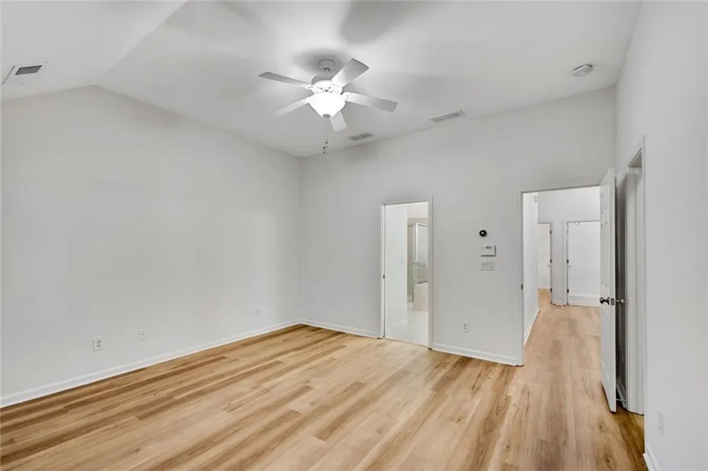 1806 Waters Edge Trail Roswell, GA 30075