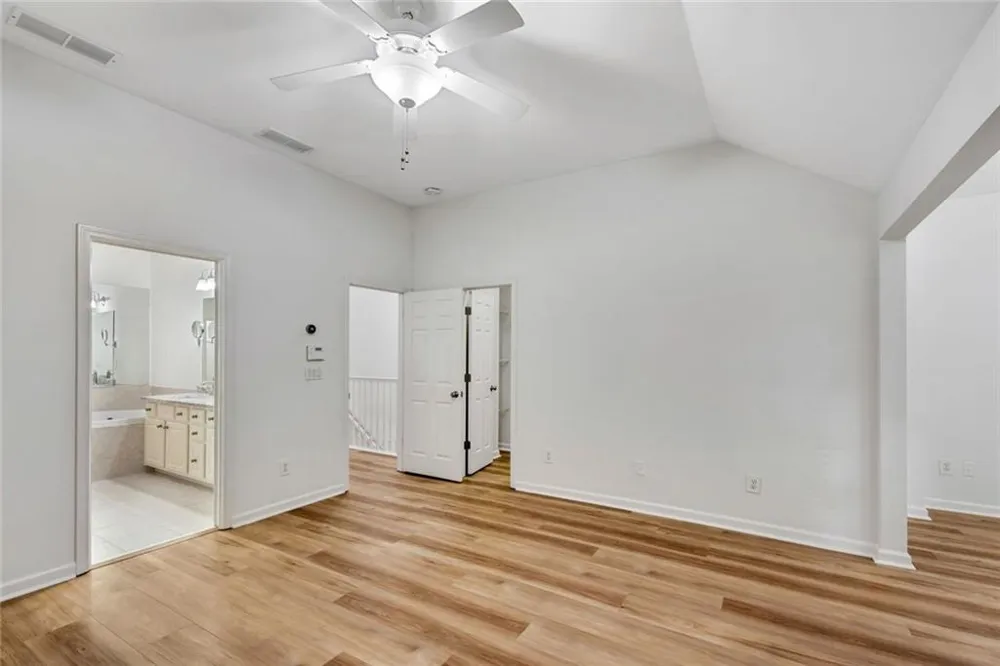 1806 Waters Edge Trail Roswell, GA 30075