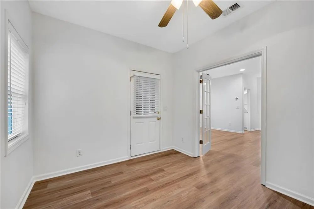 1806 Waters Edge Trail Roswell, GA 30075