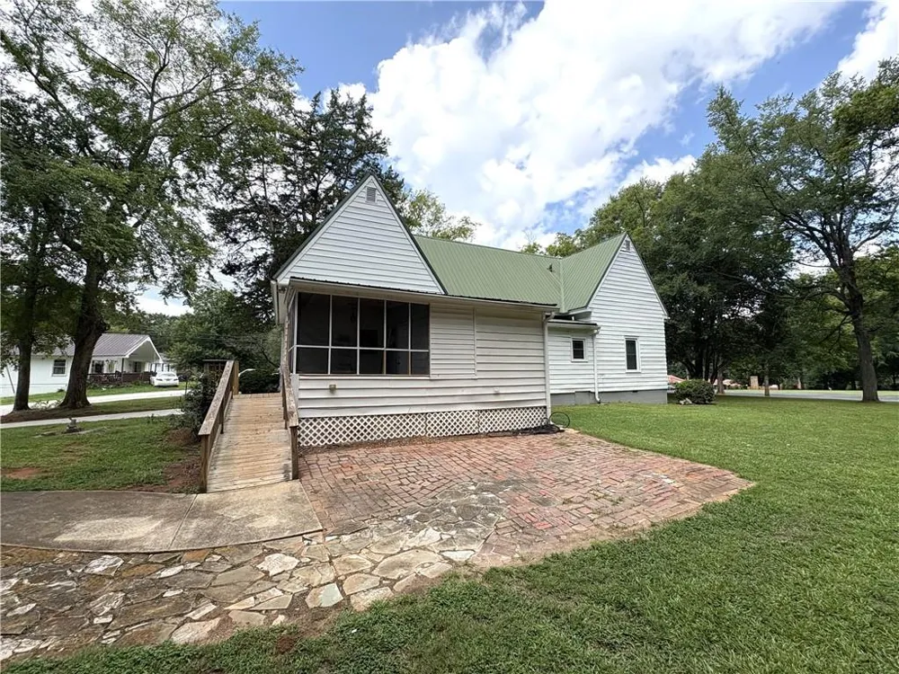 599 Gordon Street Jefferson, GA 30549