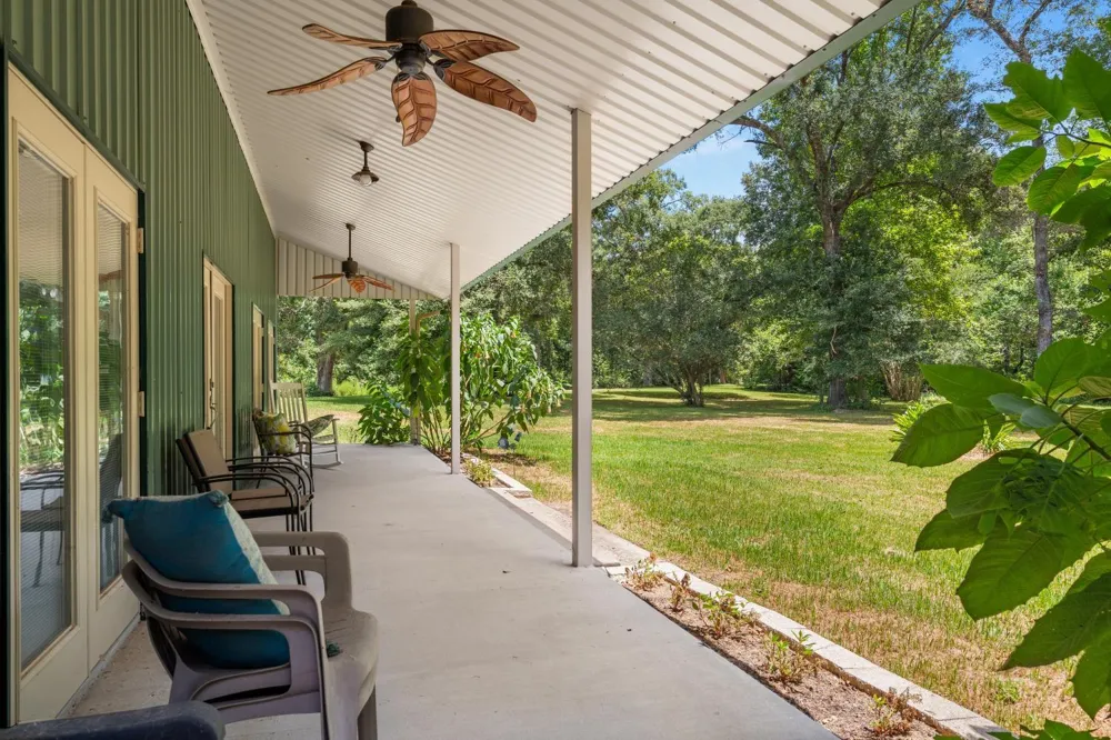 451 W Main Drive Shepherd, TX 77371