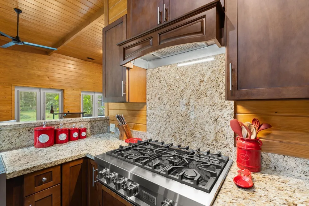 451 W Main Drive Shepherd, TX 77371