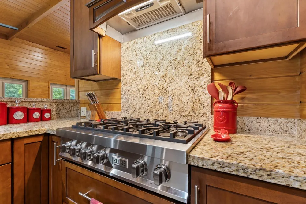 451 W Main Drive Shepherd, TX 77371