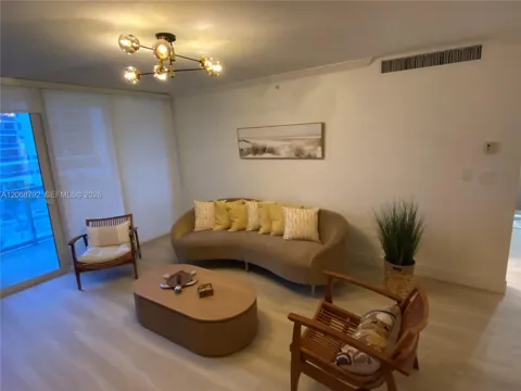 2501 S Ocean Dr REMODELED #614