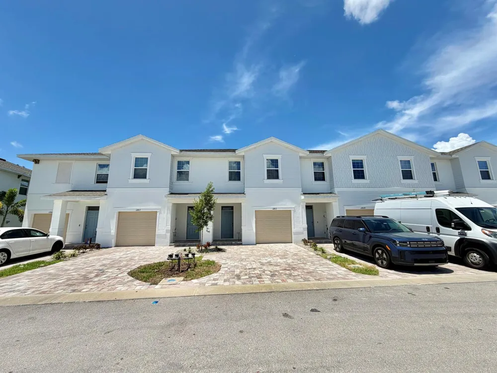 12813 SW Forli Way Port St. Lucie, FL 34987